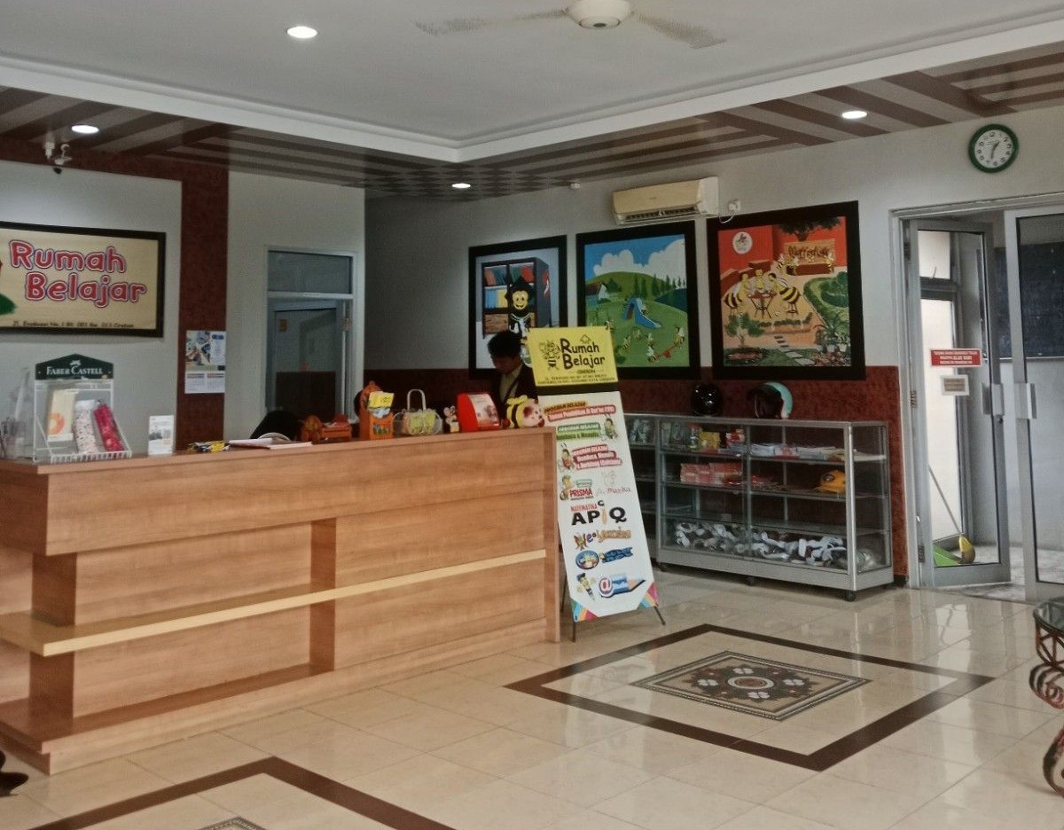 Lobby Rumah Belajar Cirebon